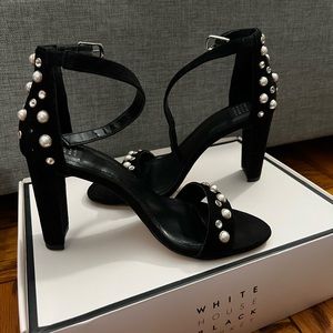 White House black market heels Sz 6